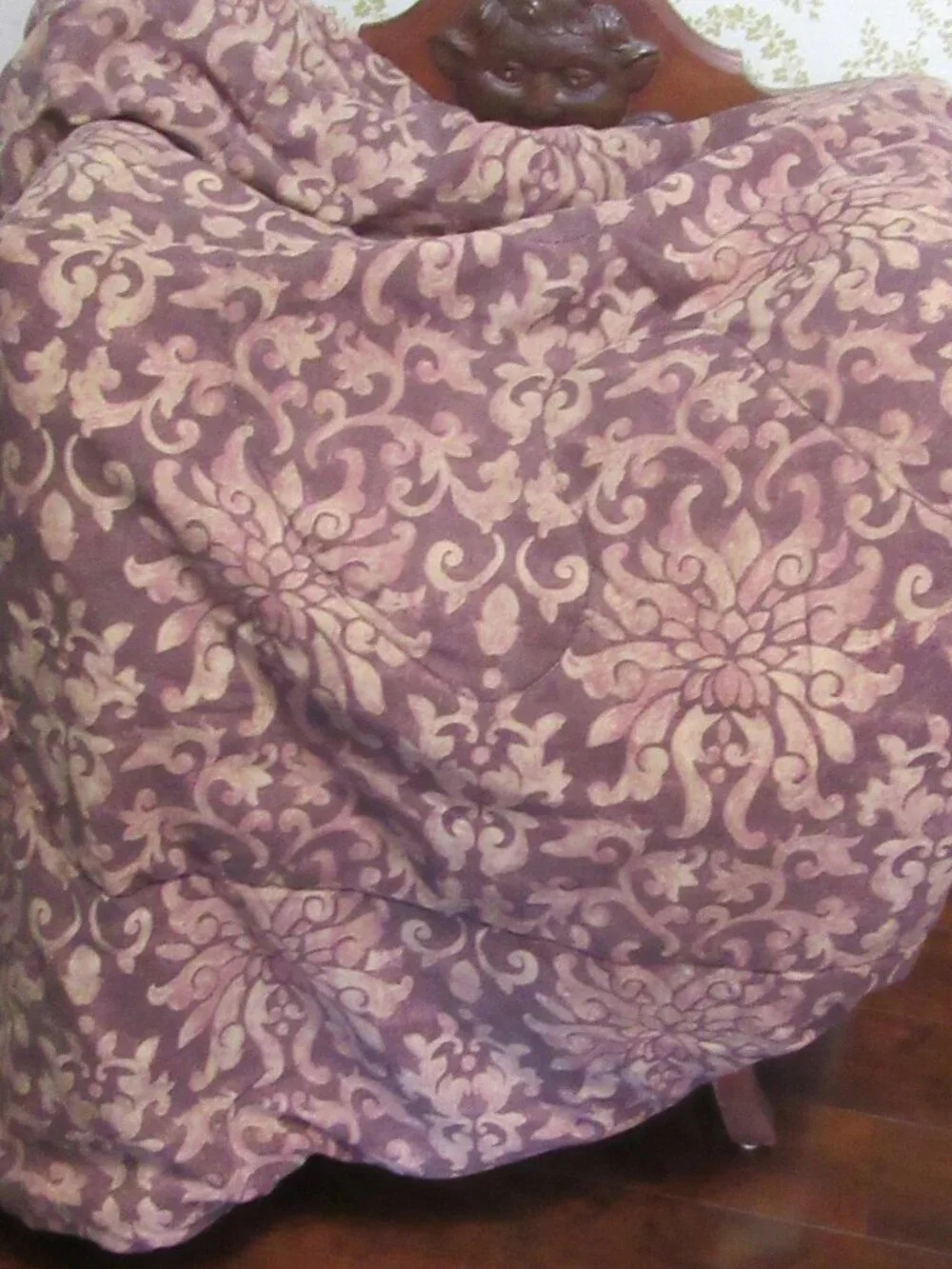 90s Queen Reversible Quilted Comforter Burgundy/purple, creme, green